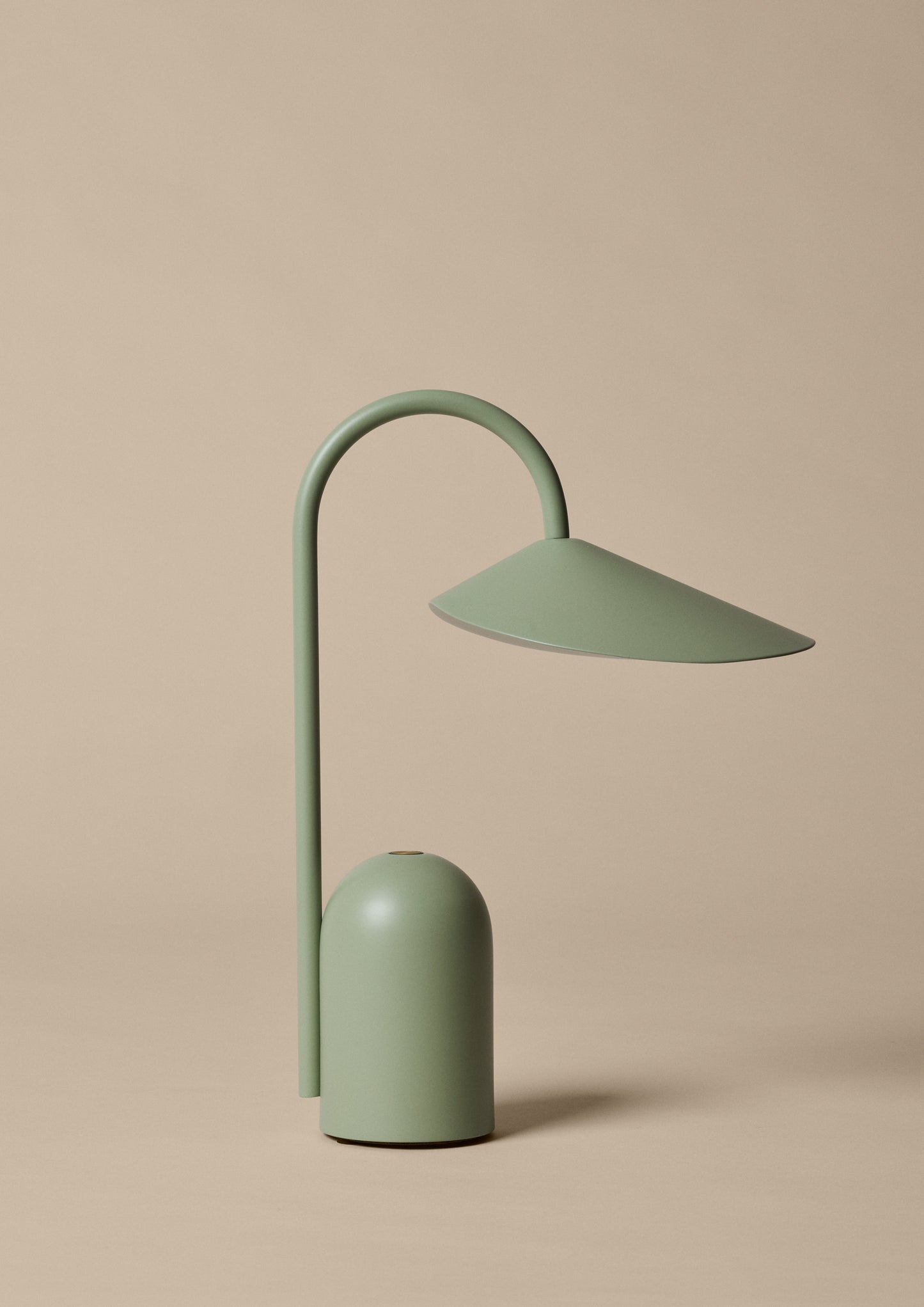 Ferm Living Arum tafellamp Tea Green