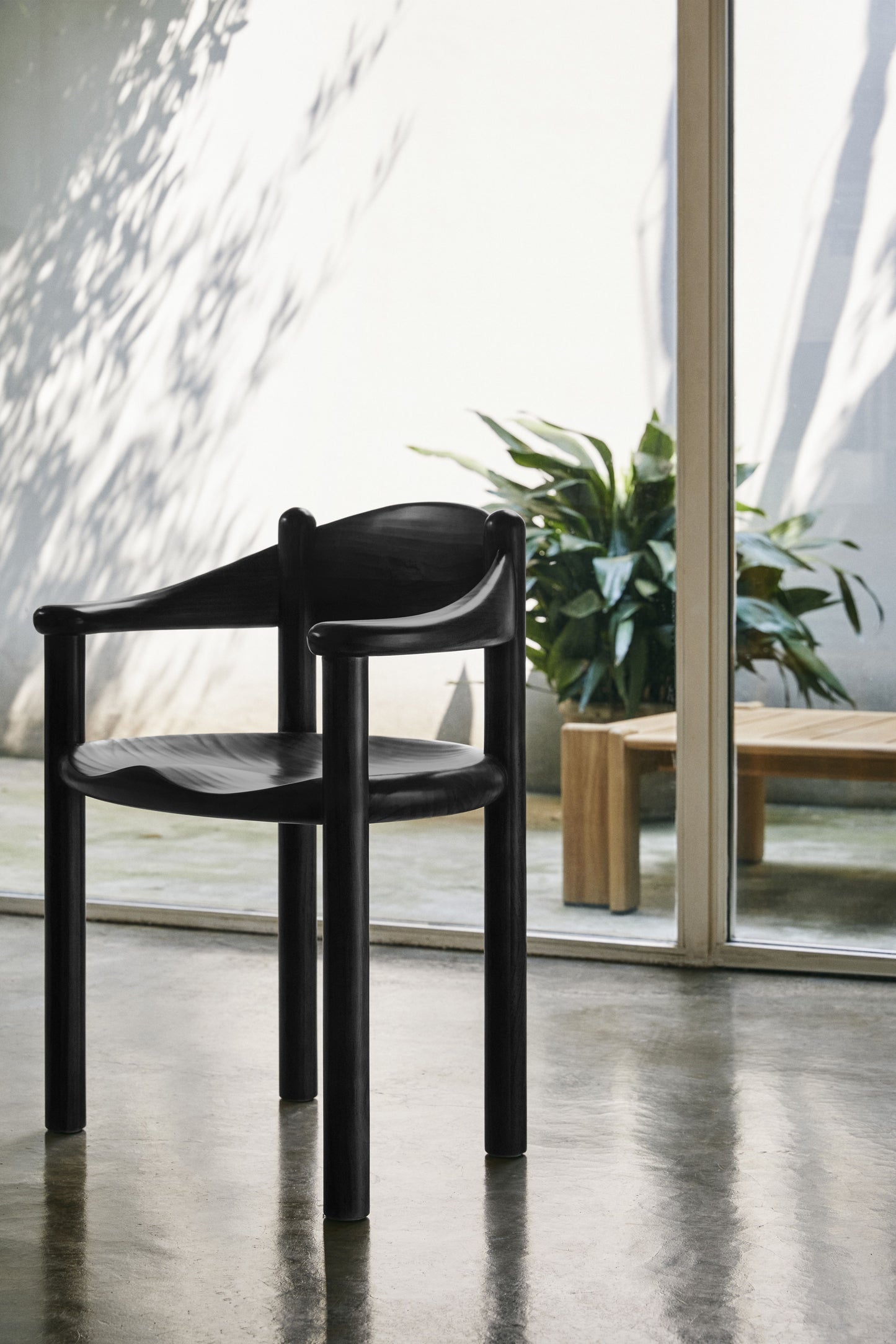 Gubi Daumiller eetkamerstoel black