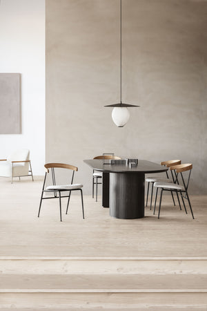 Gubi Moon Elliptical eettafel 258x101 cm zwart eiken