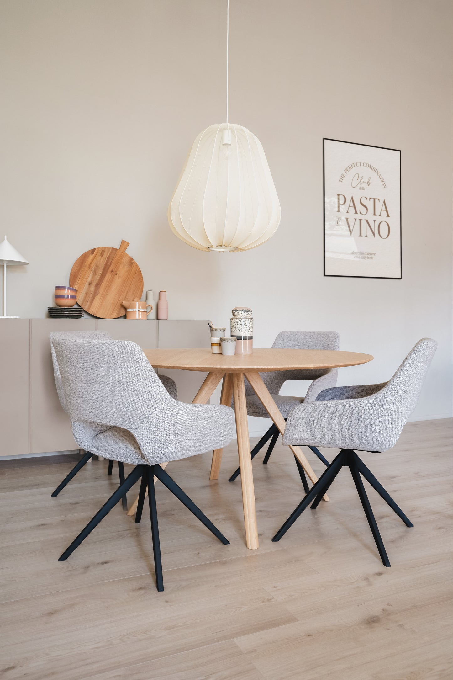 HelloChair HC02 Nowi eetkamerstoel vierpoot zwart Monza Naturel