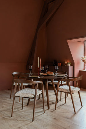 HelloChair HC116 Esby eetkamerstoel met arm beuken weatherd Rural Cream