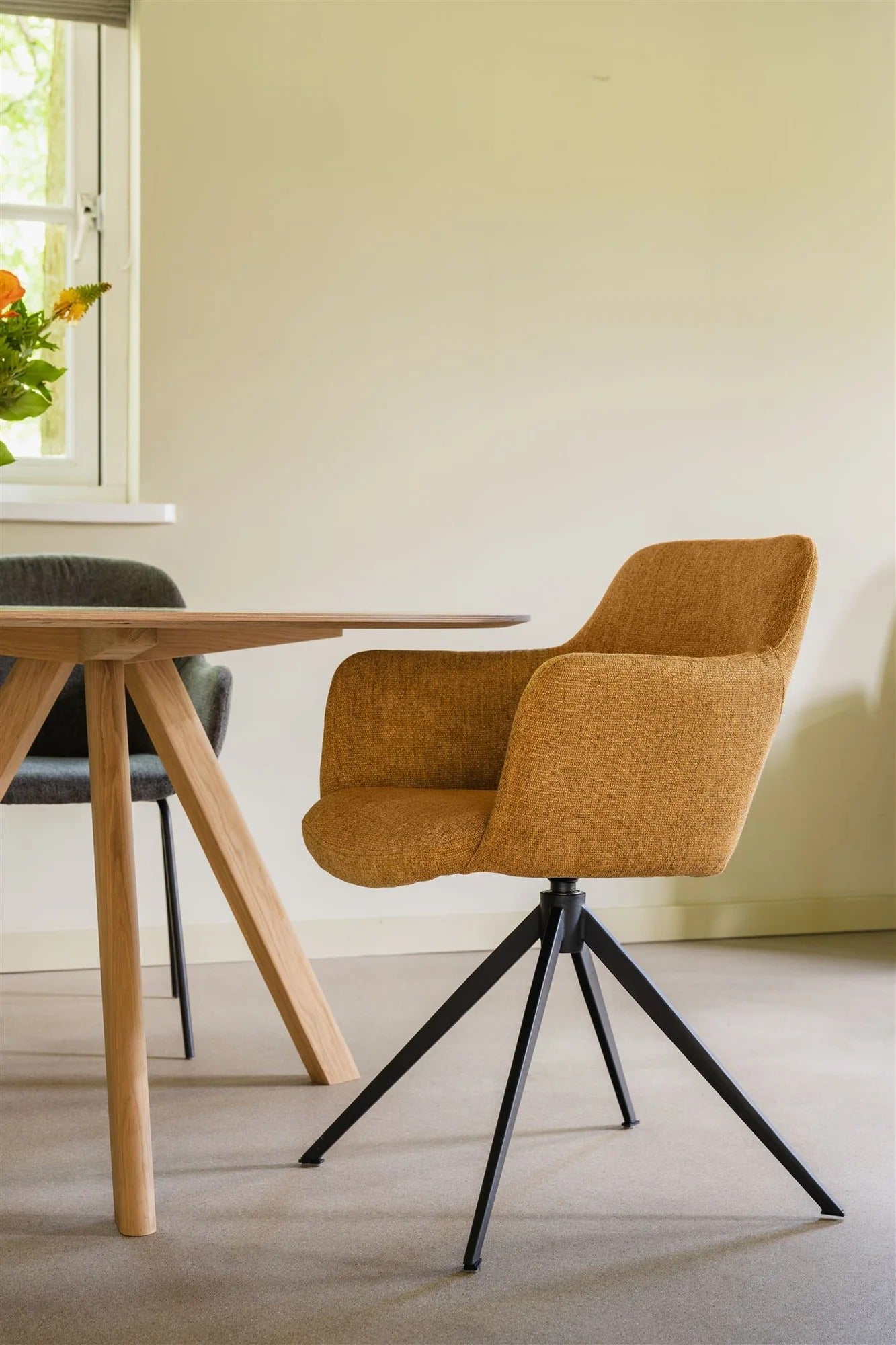 HelloChair HC31 Lillem eetkamerstoel San Remo Curry spinpoot zwart