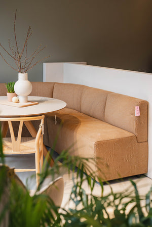 Dyyk Supermoon eetkamerbank hoekopstelling Be Cotton Almond