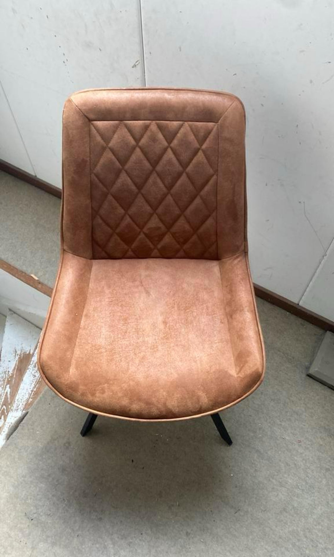 Tweedekansje Breeze Halberg stoel camel