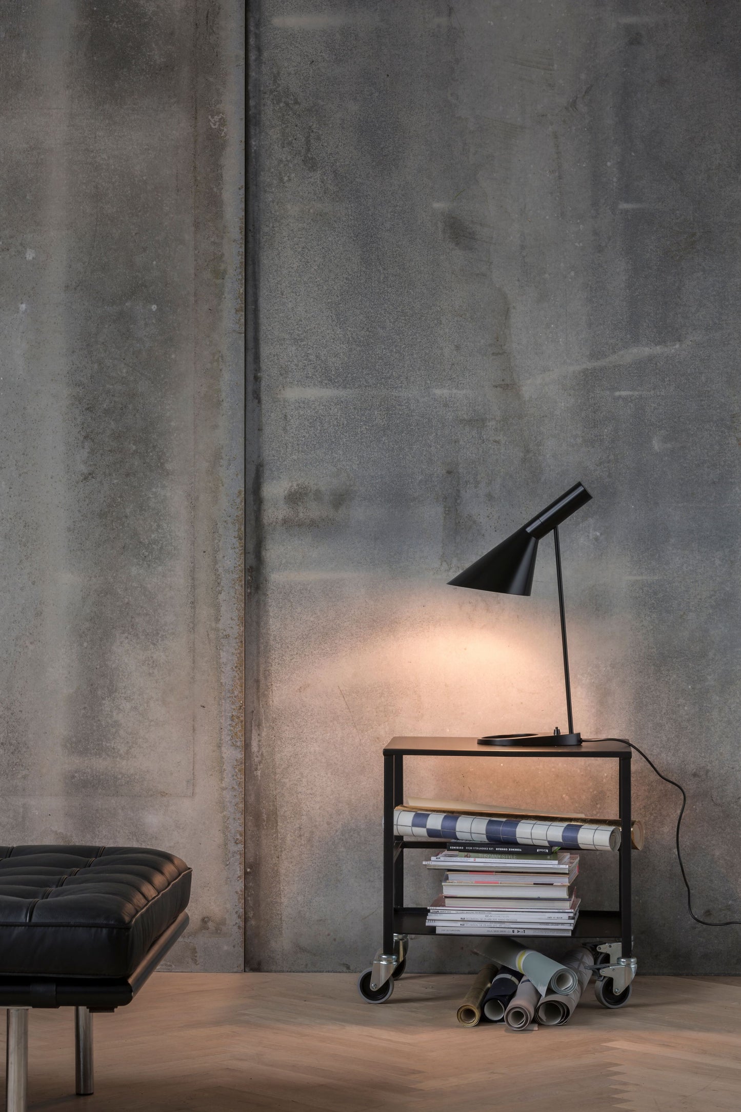 Louis Poulsen AJ tafellamp Warm Grey
