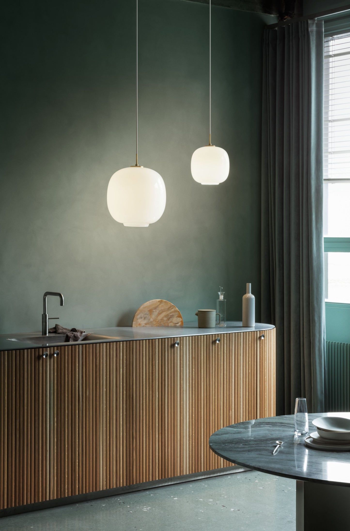 Louis Poulsen VL 45 Radiohus hanglamp Ø25 cm Brass/Glossy Pale Rose