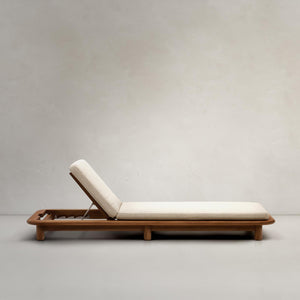 Kave Home Turqueta ligstoel teakhout Beige