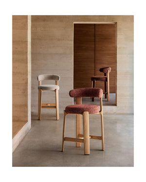 Kave Home Granite barkruk H75 chenille Beige/walnoot