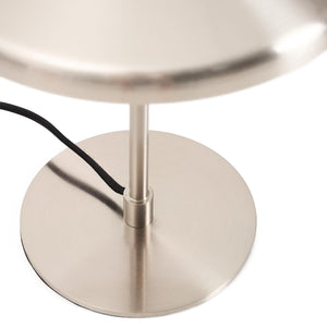 Kave Home Nuvira tafellamp metaal geborsteld Lichtgrijs