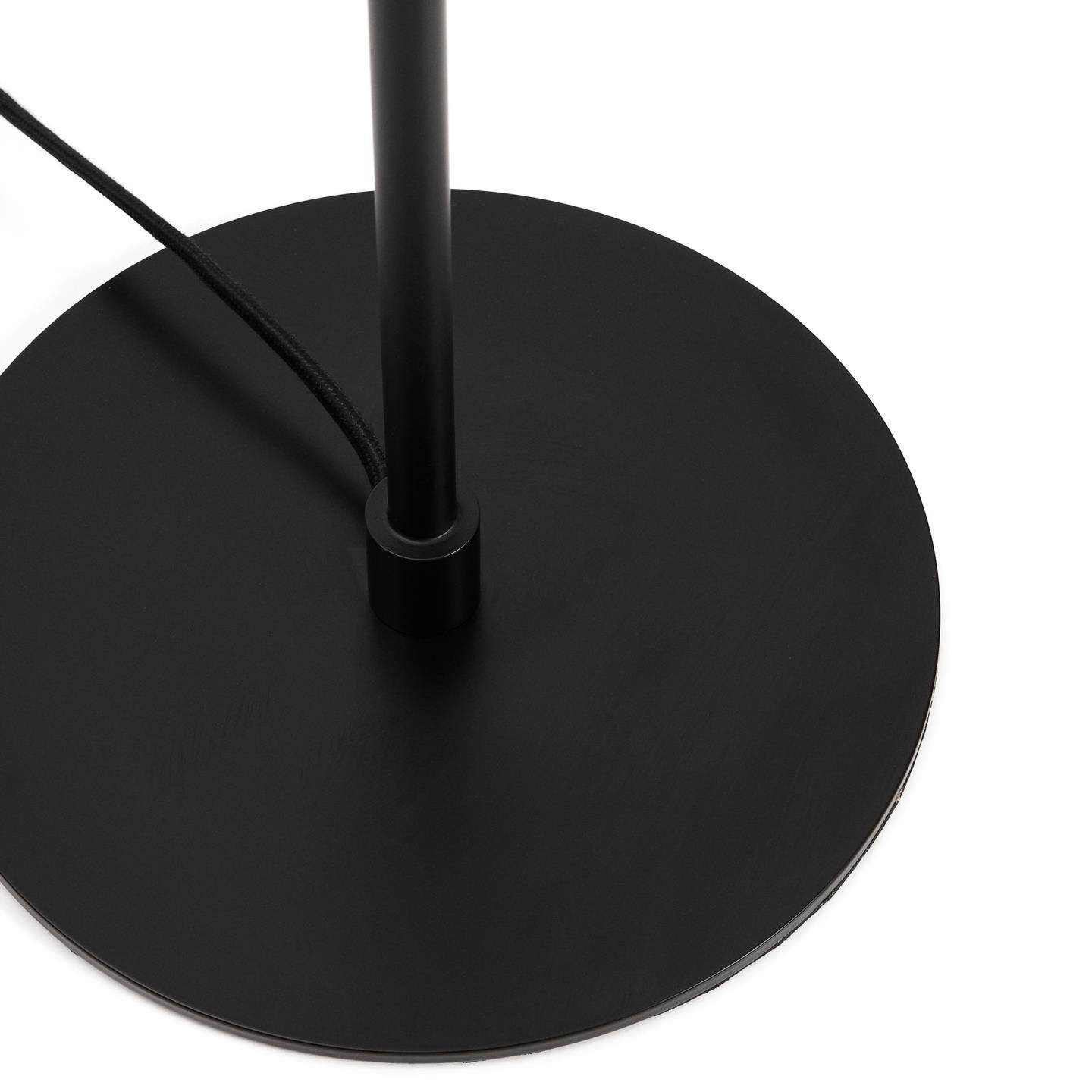 Kave Home Nuvira vloerlamp metaal Zwart