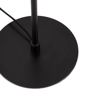 Kave Home Nuvira vloerlamp metaal Zwart
