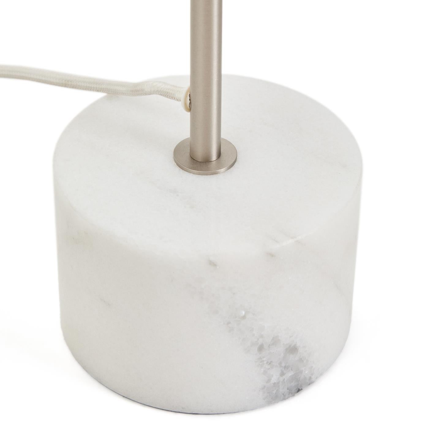 Kave Home Lynor vloerlamp metaal geborsteld Lichtgrijs