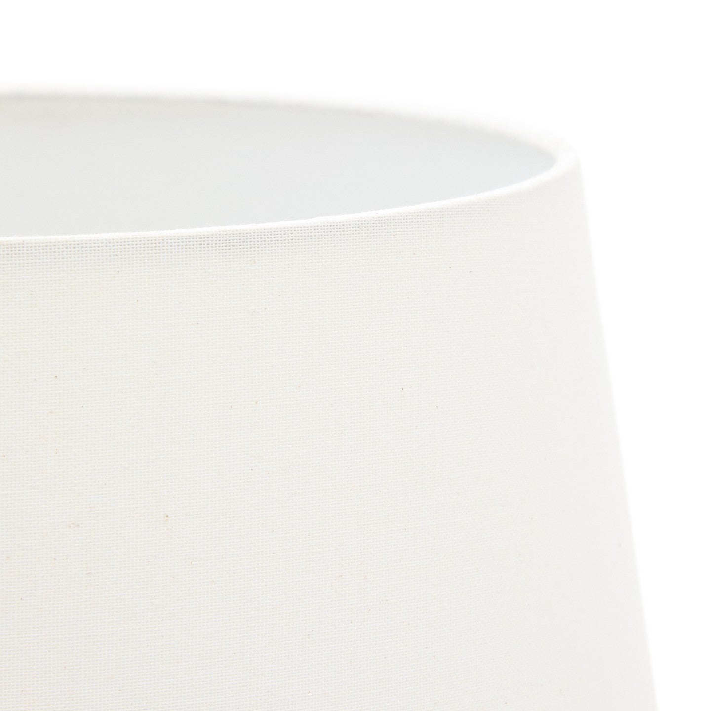 Kave Home Marga vloerlamp Donker