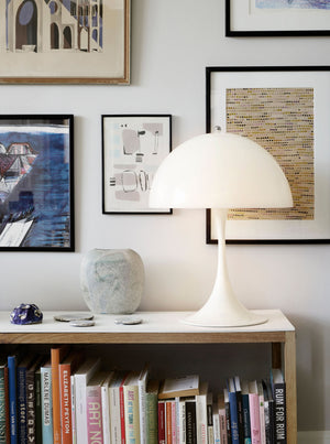 Louis Poulsen Panthella 320 tafellamp White Opal
