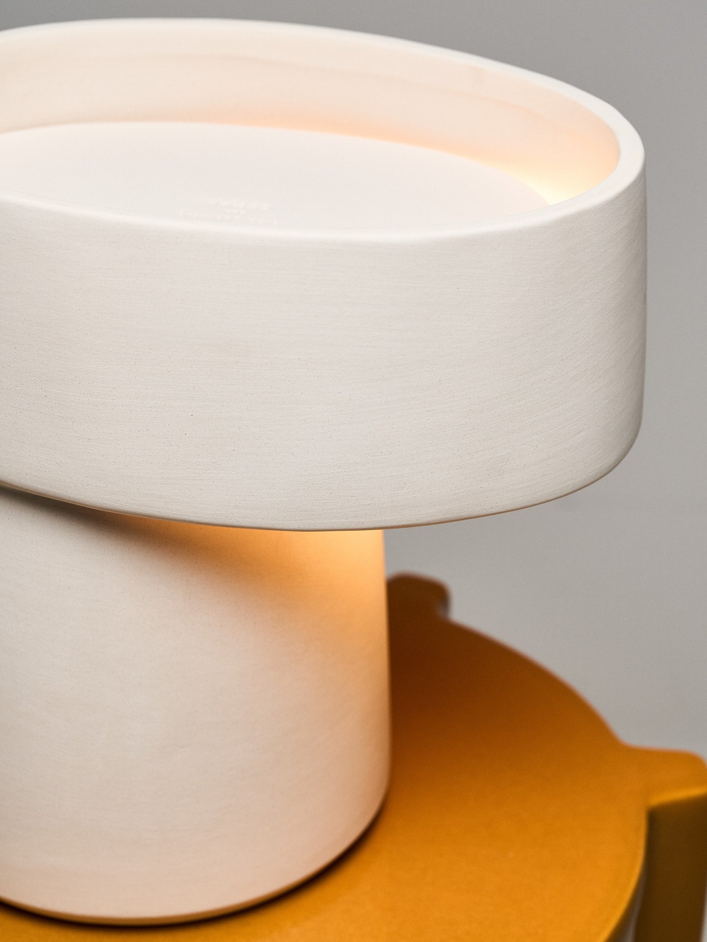 Serax Romé tafellamp 01 Beige