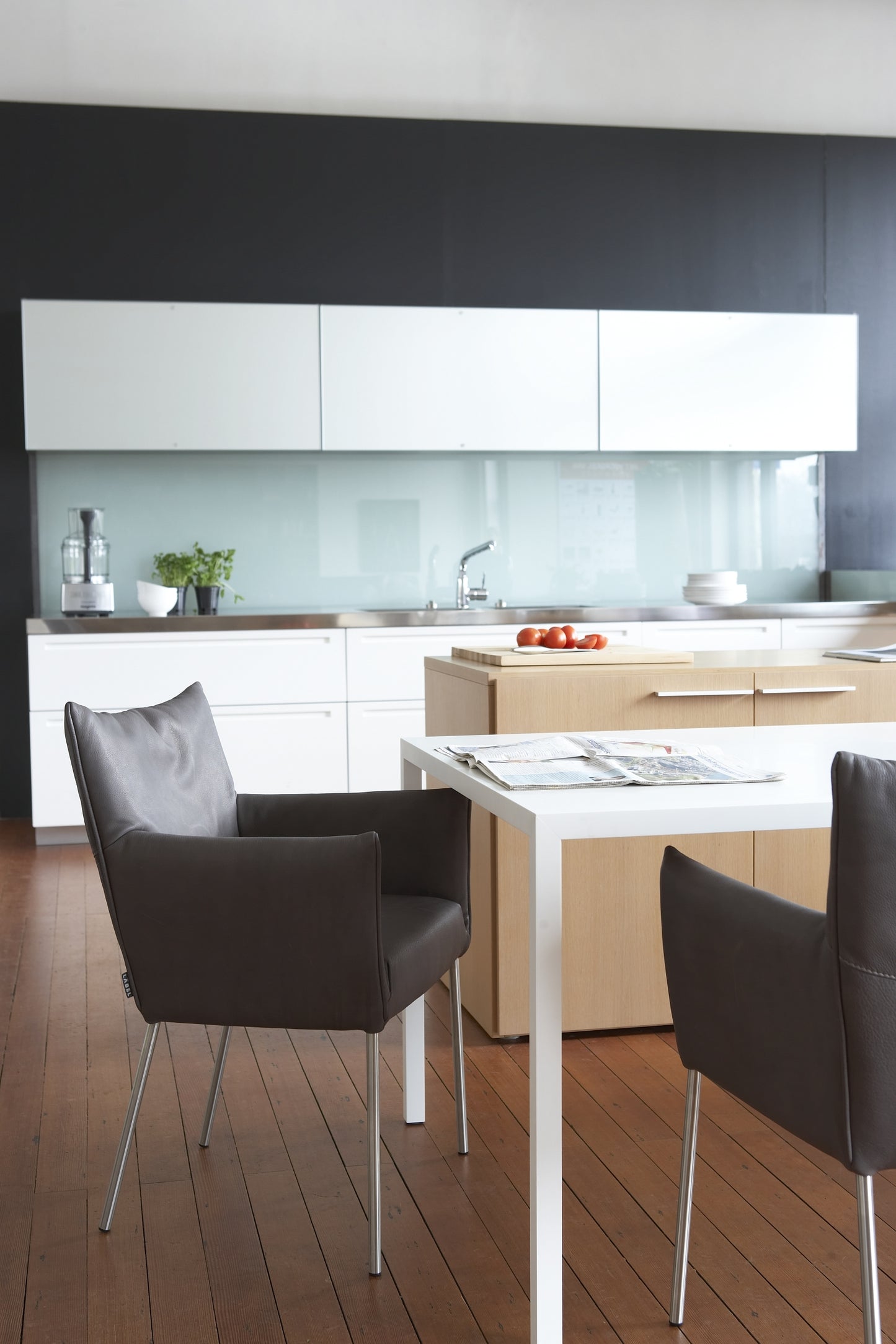 LABEL Vandenberg Mali armstoel Bruin