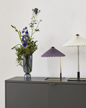 HAY Matin 300 tafellamp Lavender/Brass