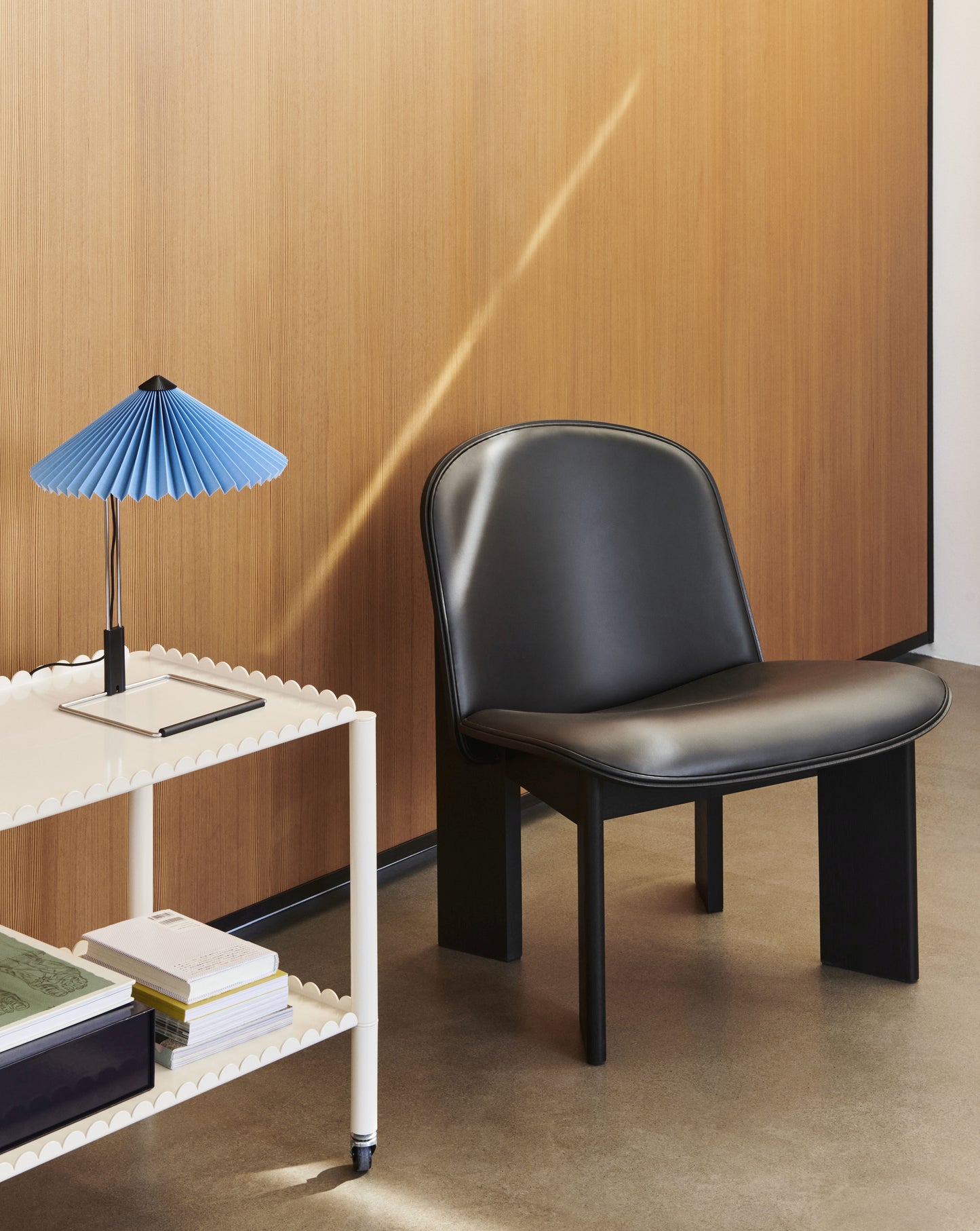 HAY Chisel fauteuil Sense Black/zwart gelakt eikenhout