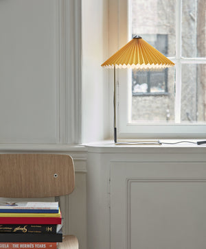 HAY Matin 380 tafellamp Yellow/Brass