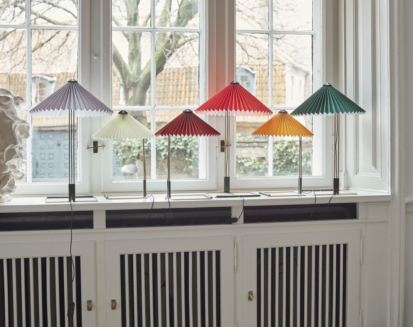 HAY Matin 300 tafellamp Yellow/Brass