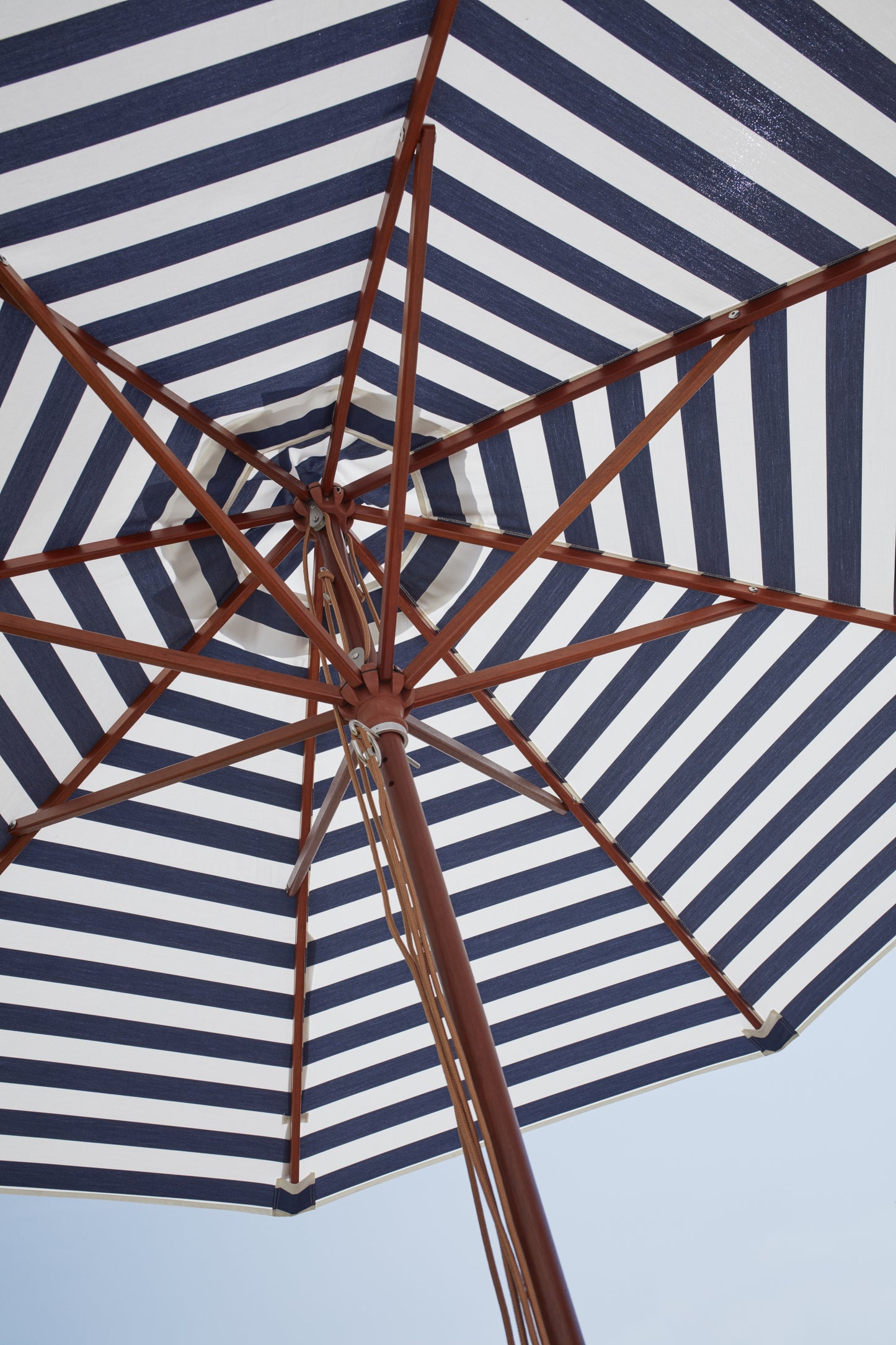 Fritz Hansen Messina parasol Ø270 cm Dark Blue Stripes