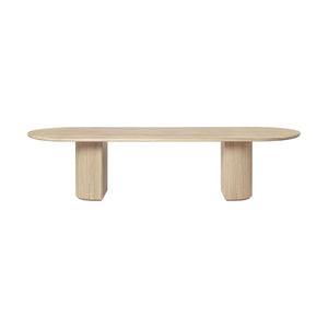 Gubi Moon Elliptical eettafel 290x105 cm gezeept eiken