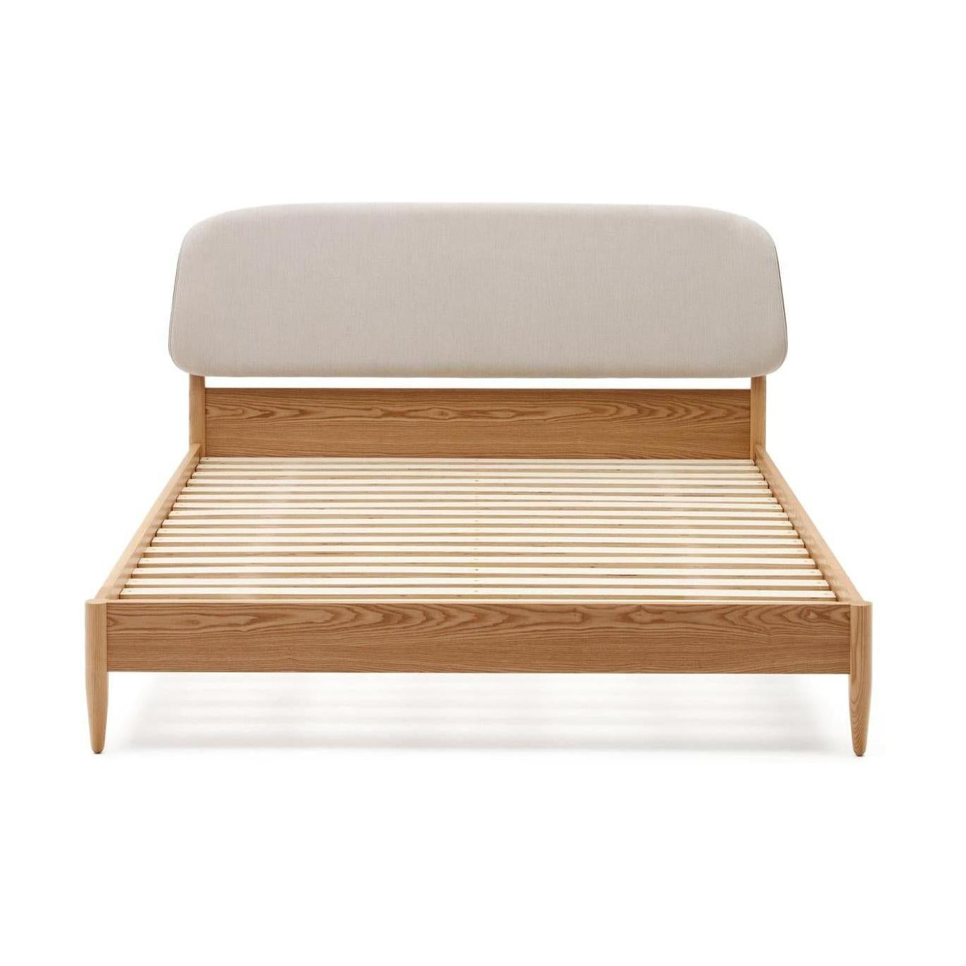 Kave Home Octavia bed met gestoffeerd hoofdbord Wit