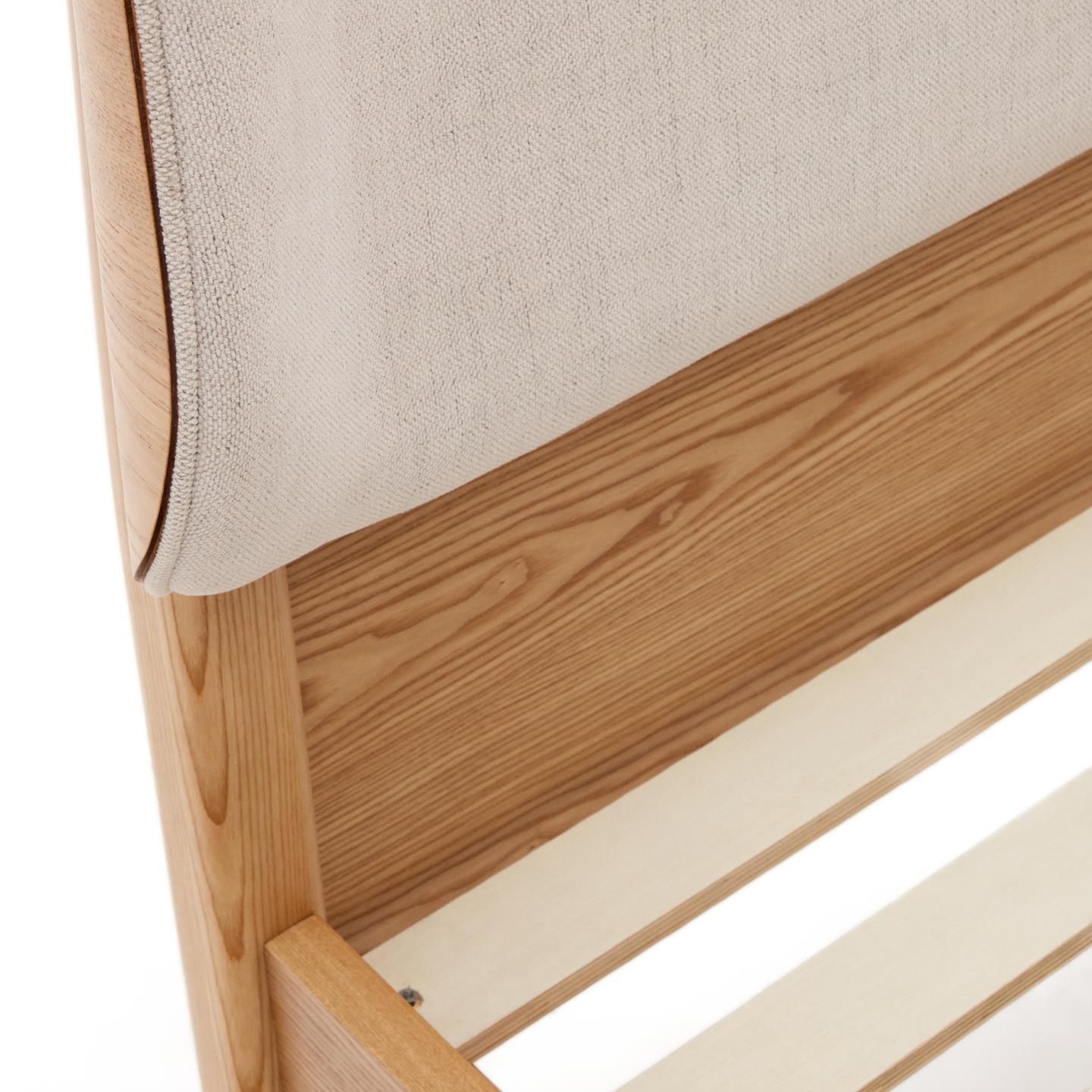Kave Home Octavia bed met gestoffeerd hoofdbord Wit