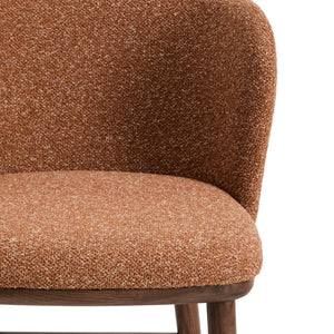 Kave Home Ciselia barkruk H75 dik chenille Terra poot donker hout