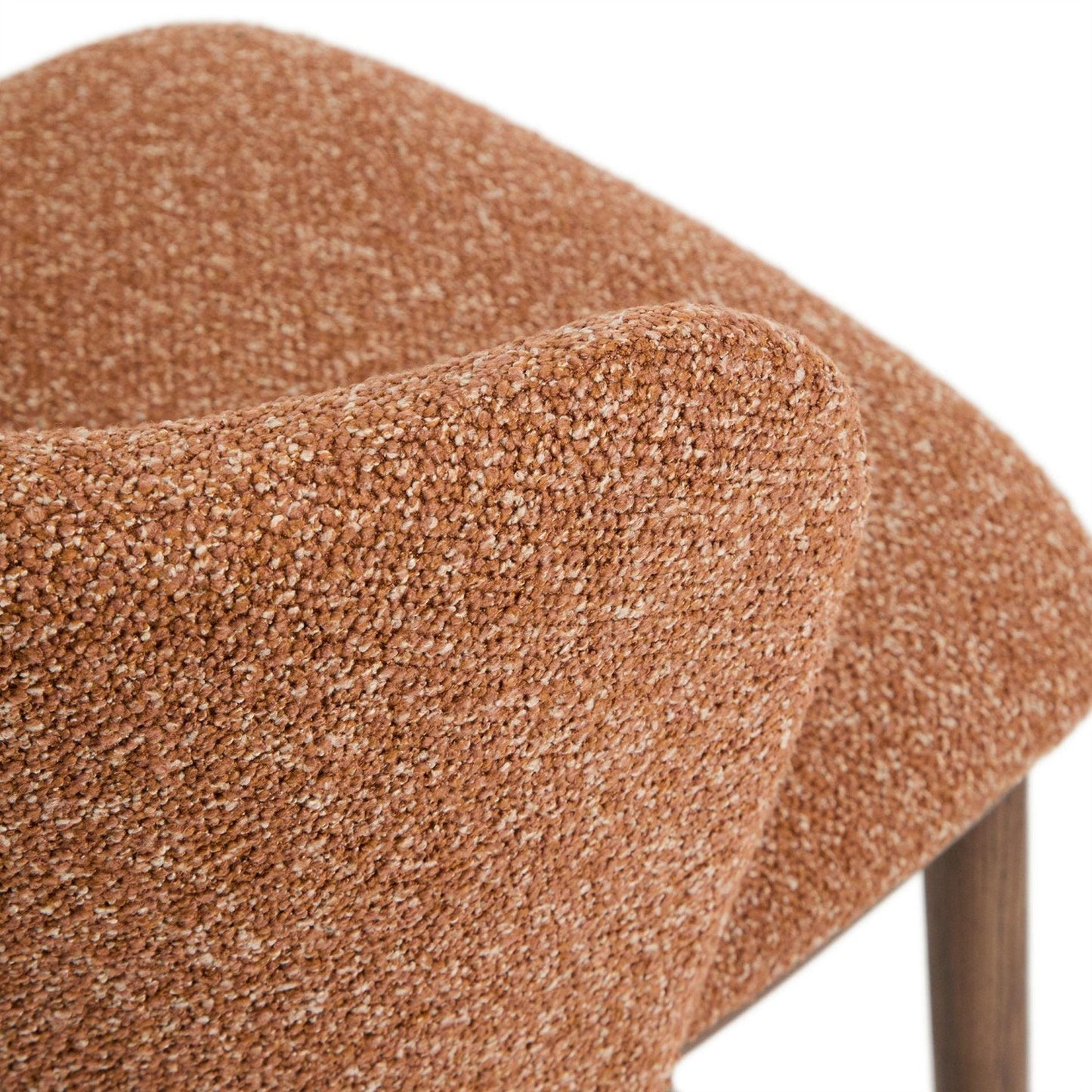 Kave Home Ciselia barkruk H75 dik chenille Terra poot donker hout