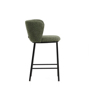 Kave Home Ciselia barkruk H65 dik chenille Groen poot zwart