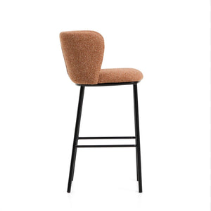 Kave Home Ciselia barkruk H75 dik chenille Terra poot zwart