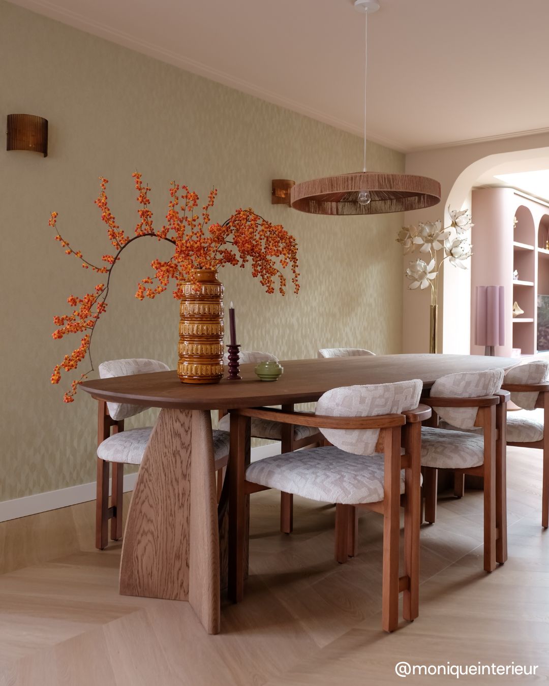 HelloChair HC107 Ingje eetkamerstoel Coffee Ash Coco Shell