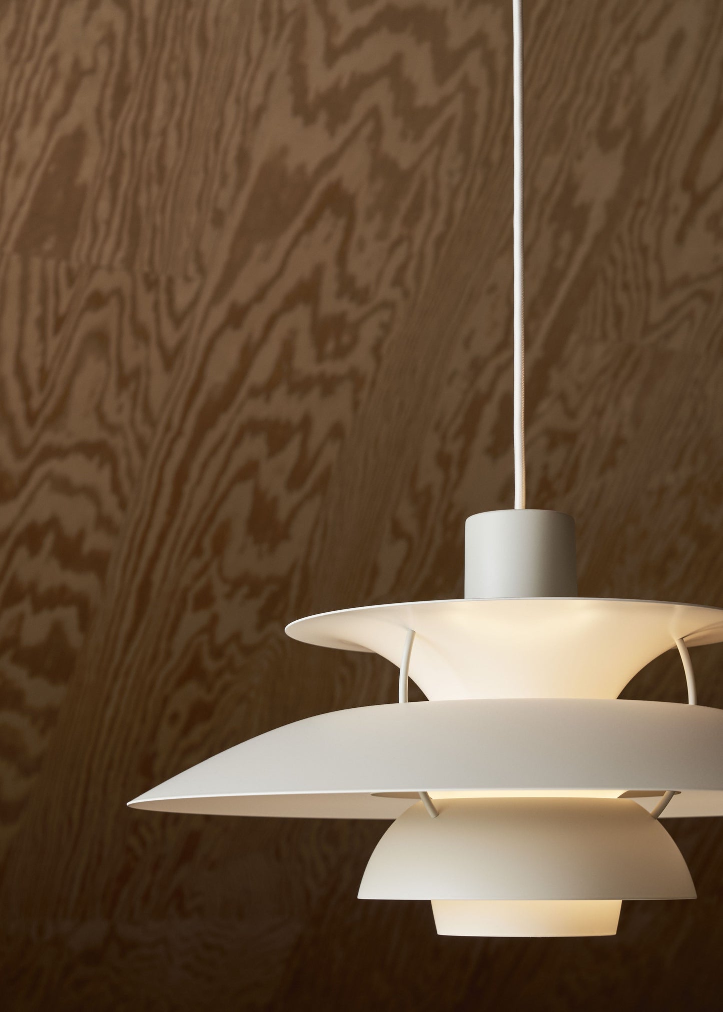 Louis Poulsen PH 5 hanglamp Monochrome White