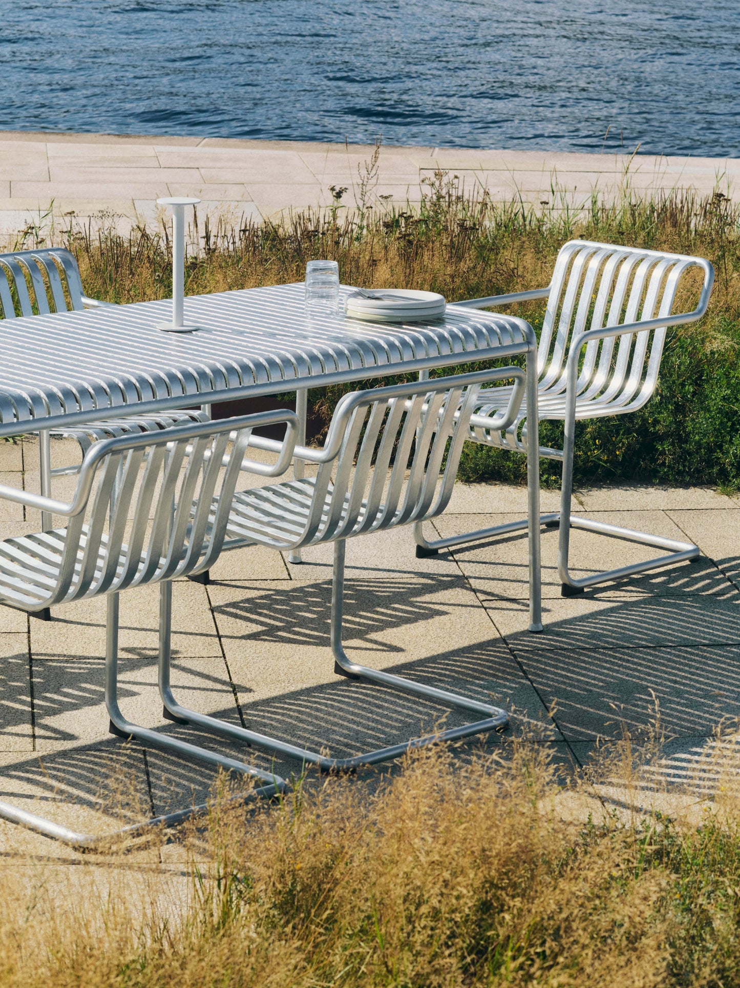 HAY Palissade tuintafel 220x90 cm Hot Galvanised