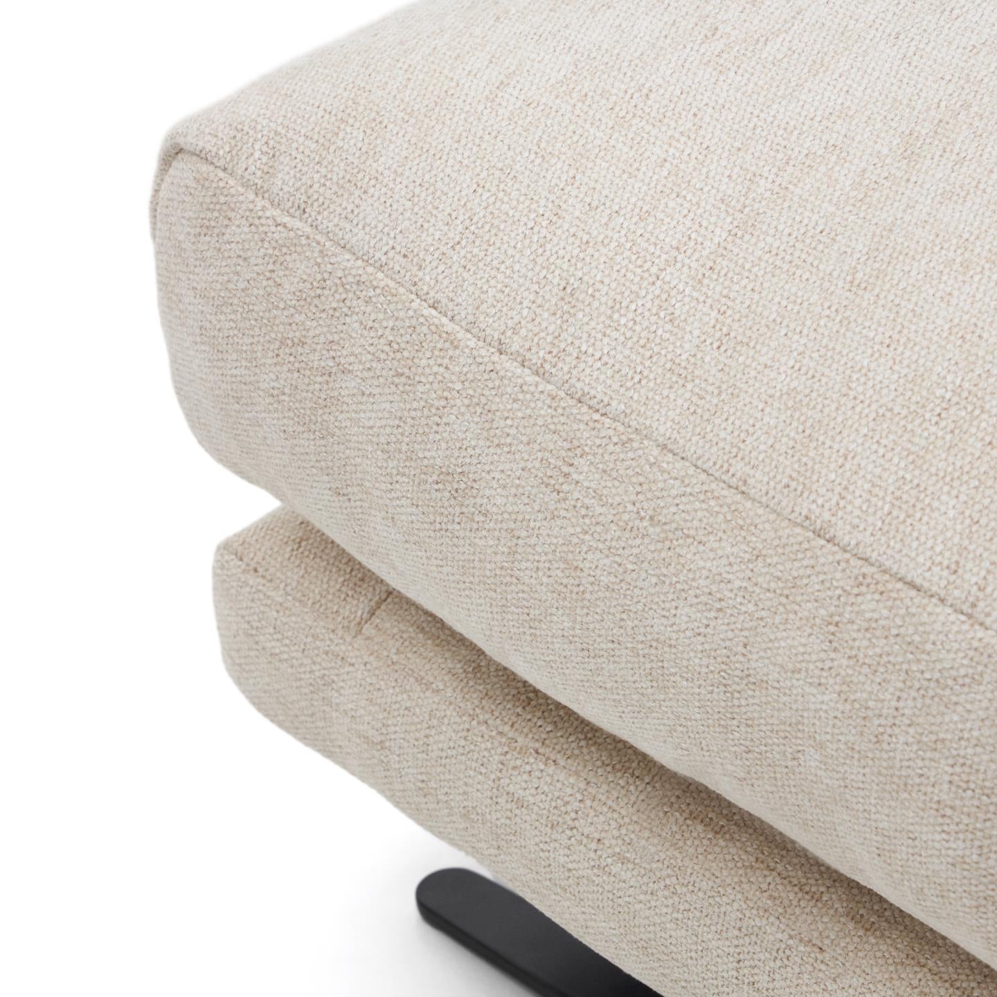 Kave Home Veliro hocker chenille Beige