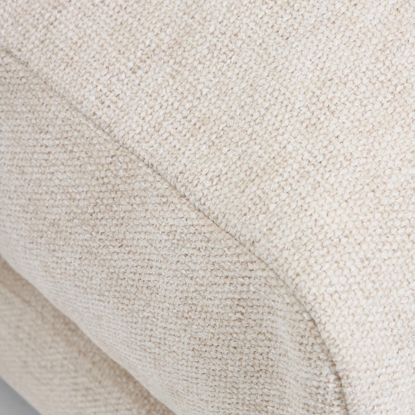 Kave Home Veliro hocker chenille Beige