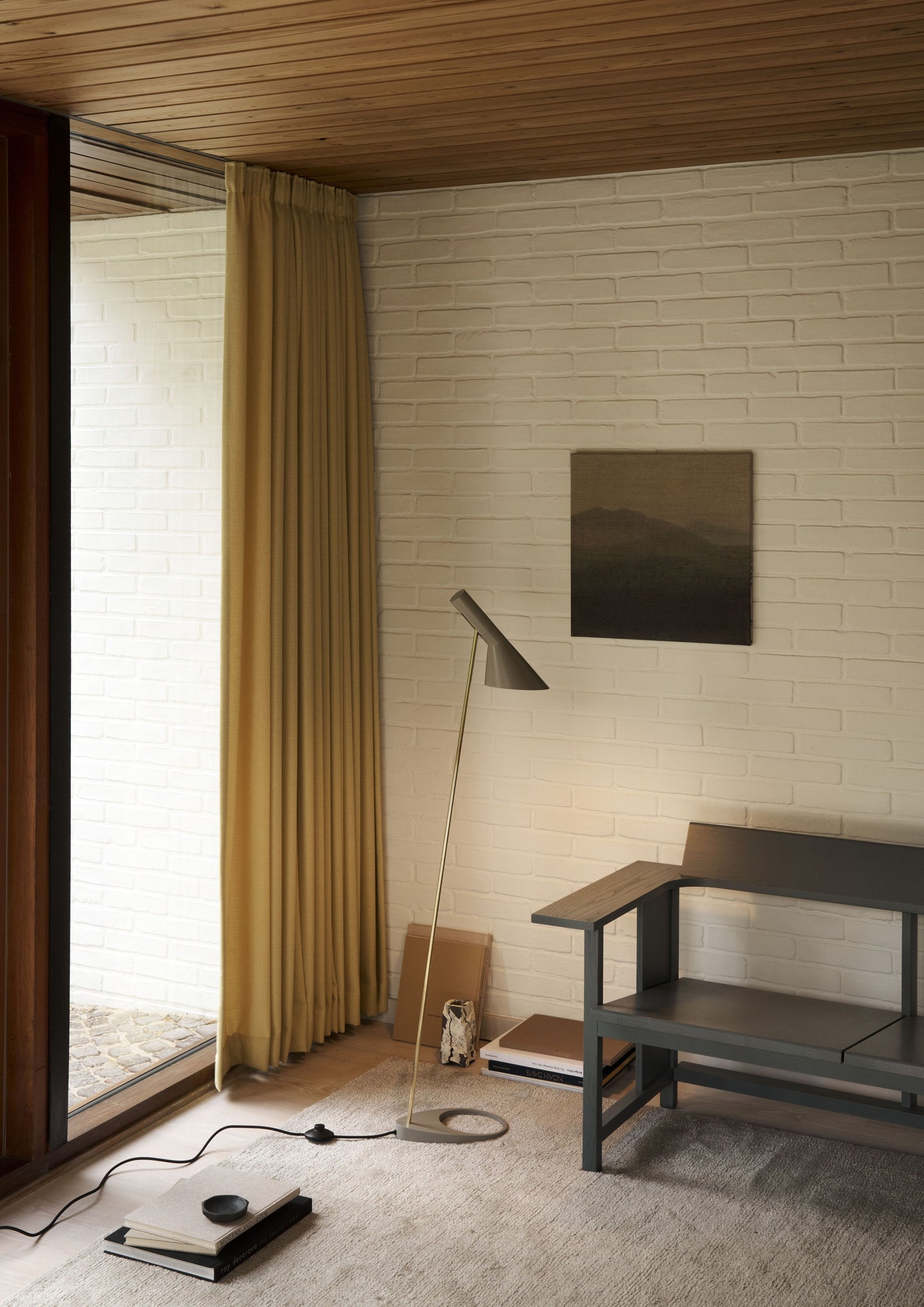 Louis Poulsen AJ vloerlamp Brass/Warm Grey
