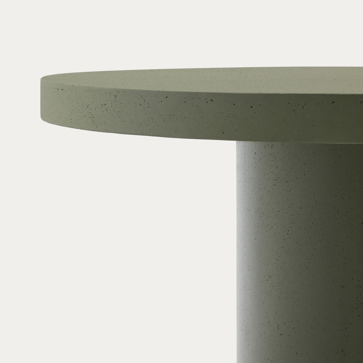 Kave Home Aiguablava tuintafel Ø120 cm cement Groen