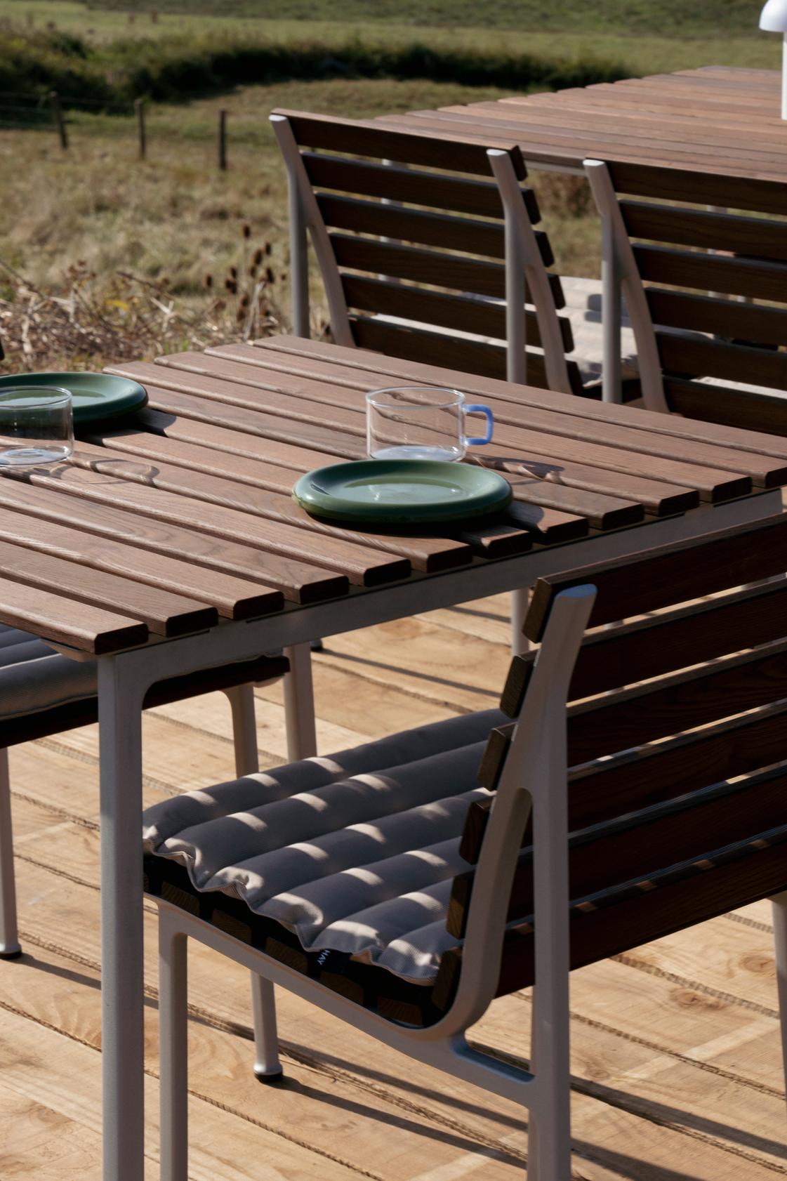 HAY Traverse tuintafel 140x83 cm geolied essen