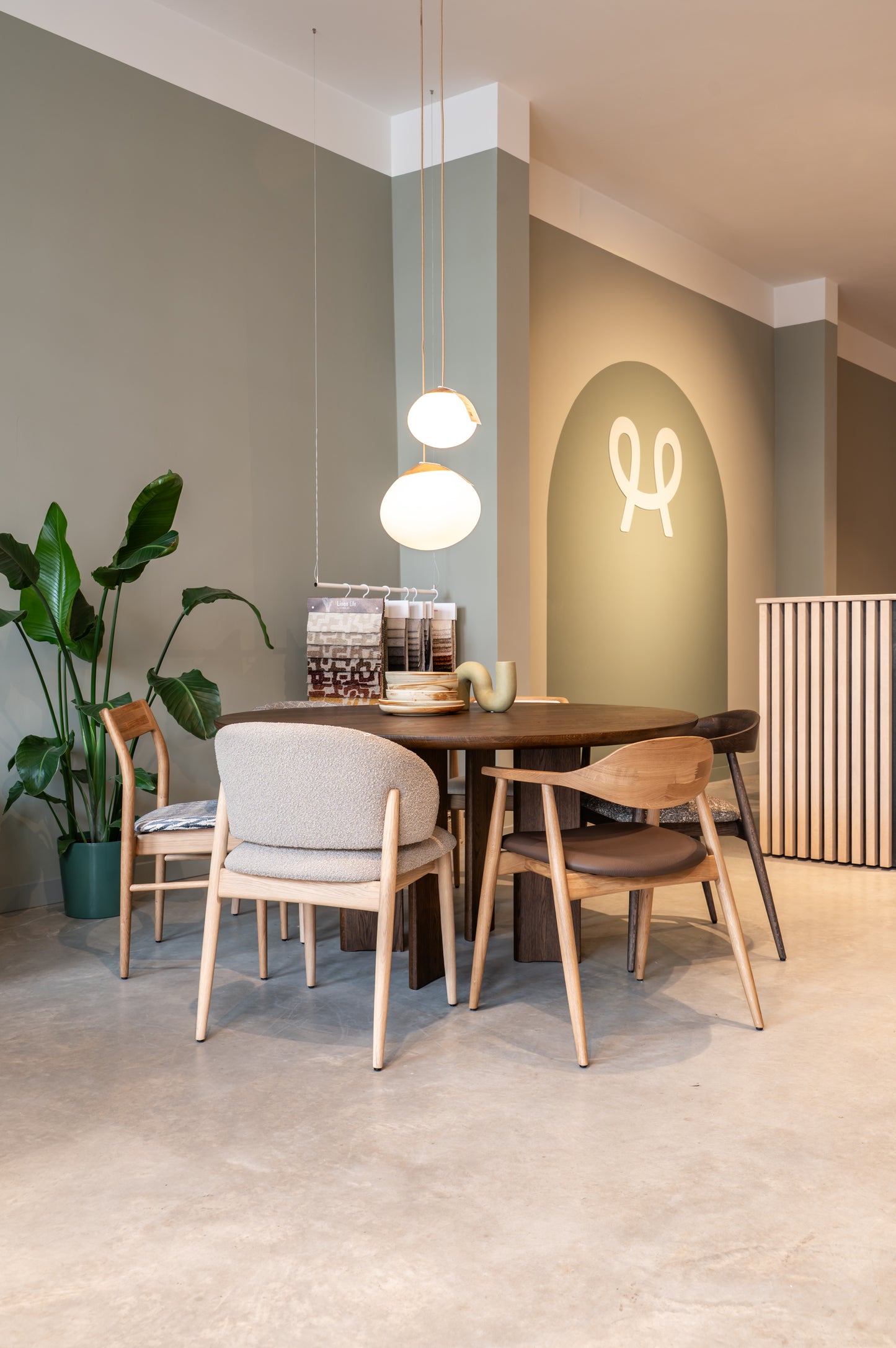 HelloChair HC305 Elk eetkamerstoel Haga 904 eiken oil bianco