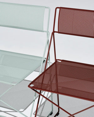 HAY X-Line eetkamerstoel gepoedercoat staal Iron Red