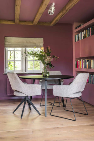 Jesper Home x HelloChair Yanai eetkamerstoel Olive Oasis cross rose