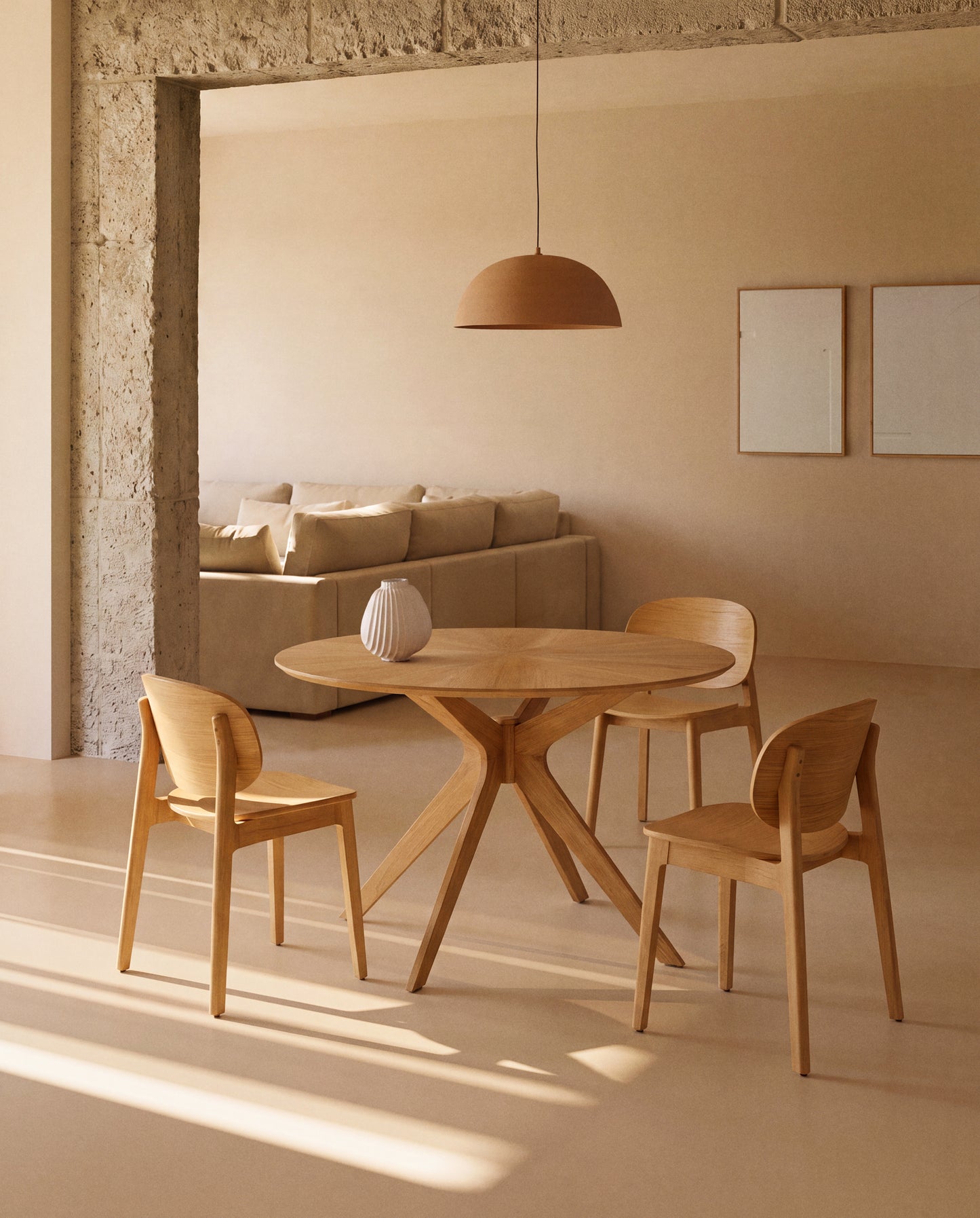 Kave Home Ludara eetkamerstoel eikenhout Beige