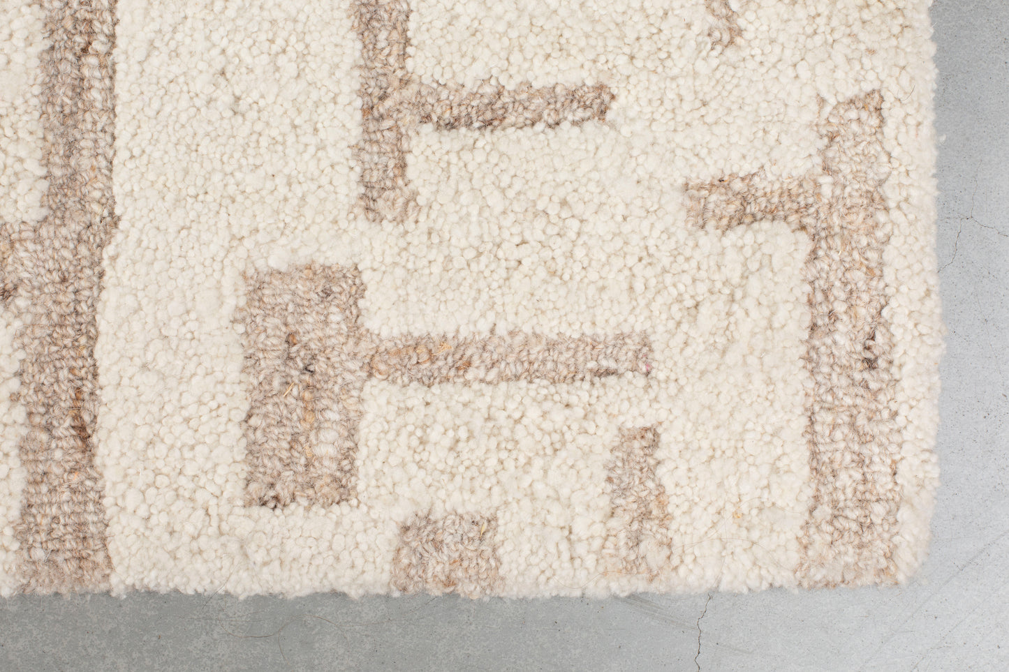 Zuiver Hills vloerkleed 230x160 cm Beige