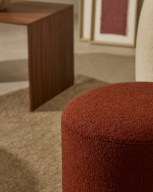 Kave Home Kaeli poef Ø43 cm bouclé Terracotta
