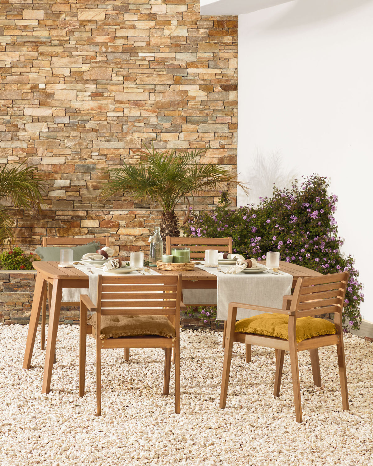 Kave Home Hanzel tuintafel uitschuifbaar rechthoek 183x100 cm Natural