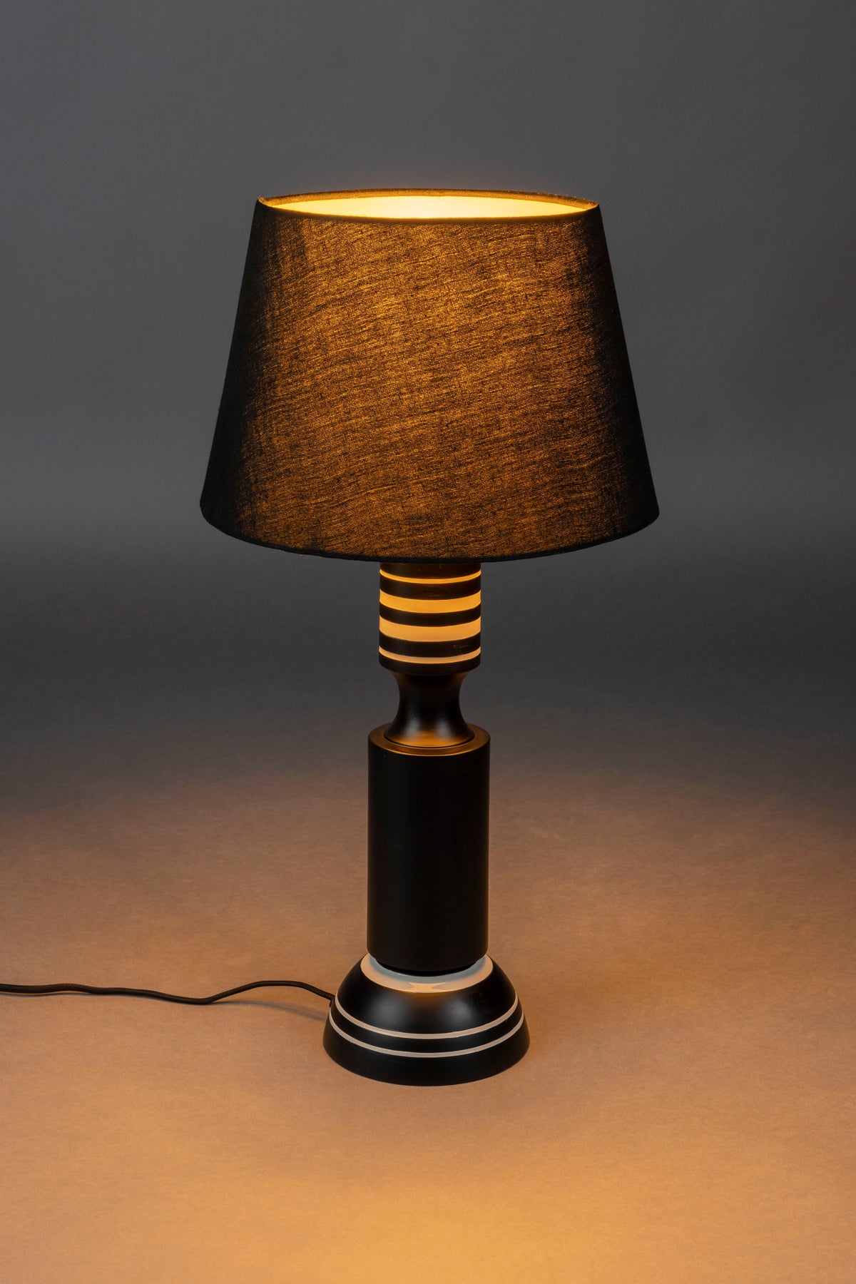 Dutchbone Virgil tafellamp Zwart