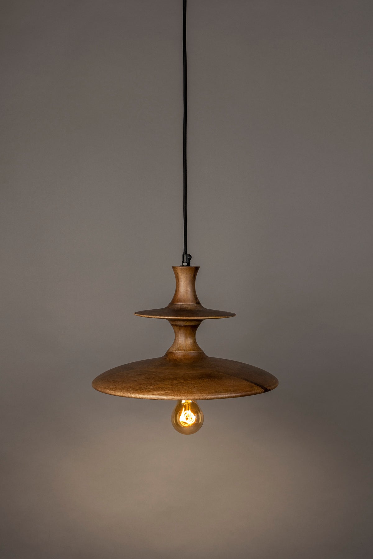 Dutchbone Cath pendant lamp Walnoot