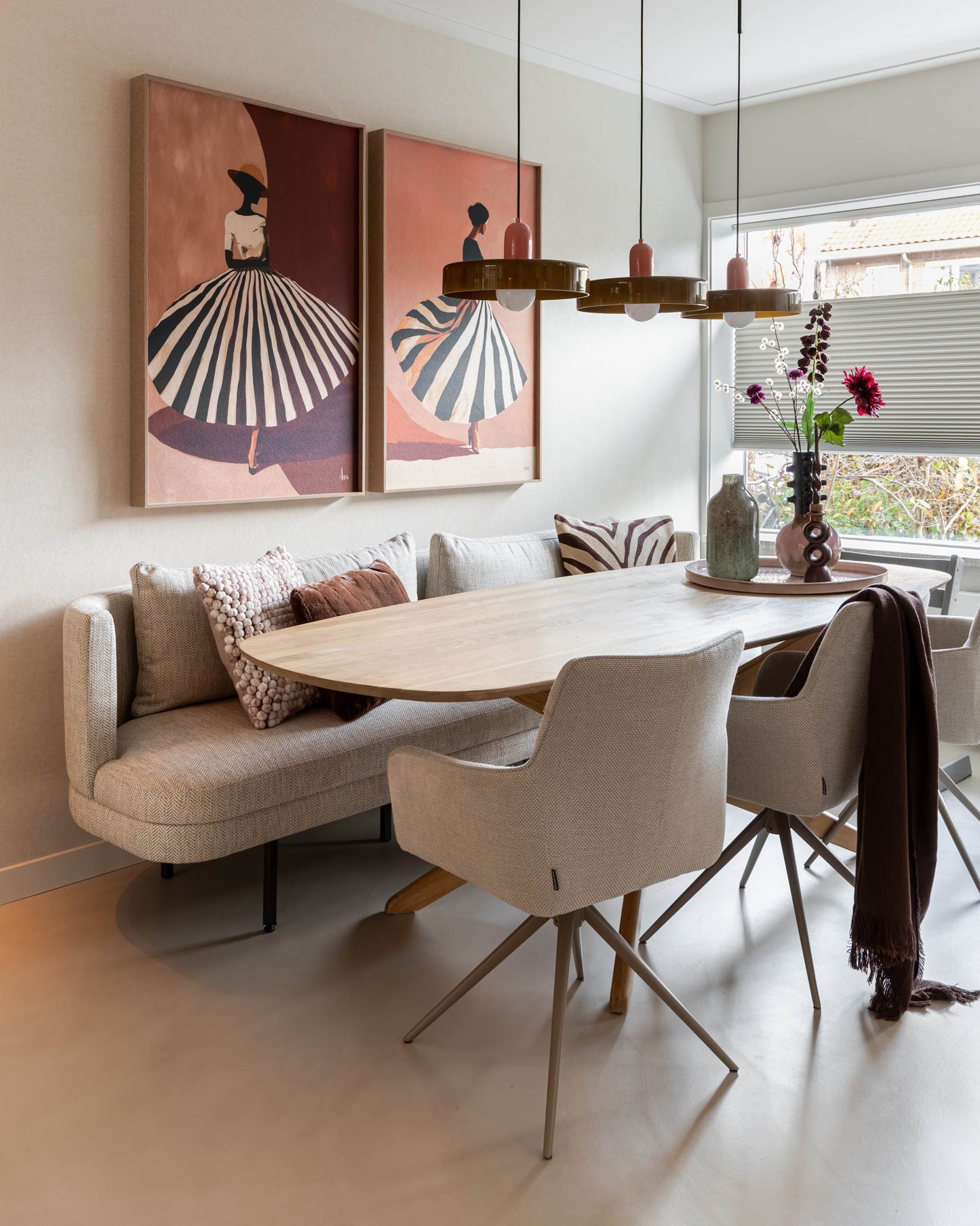 HelloChair HC10 Qube eetkamerstoel spinpoot beige Lodge Clay/Challenger Shell